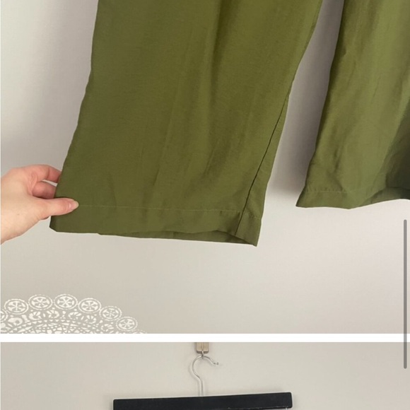 Madewell Drapey Pleated Wide Leg Cropped Pants in Kale Green Size 10 - Picture 4 of 7
